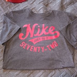 Nike tshirt